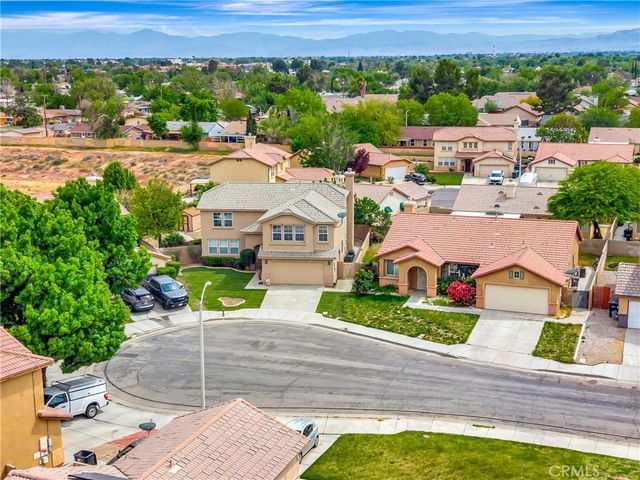 1222 W Avenue H7, Lancaster, CA 93534