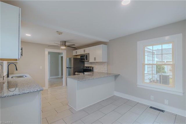 1534 Five Oaks Trail, Mount Airy, NC 27030