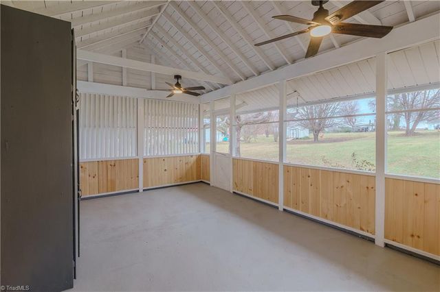 1534 Five Oaks Trail, Mount Airy, NC 27030