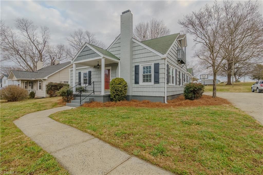 1534 Five Oaks Trail, Mount Airy, NC 27030