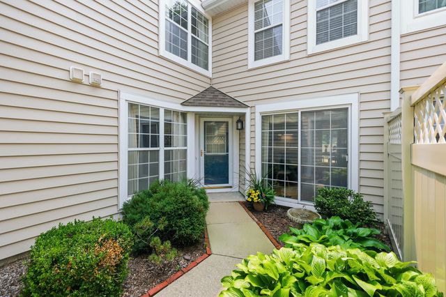 1537 Stevens Drive, Schaumburg, IL 60173