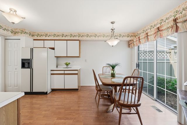 1537 Stevens Drive, Schaumburg, IL 60173