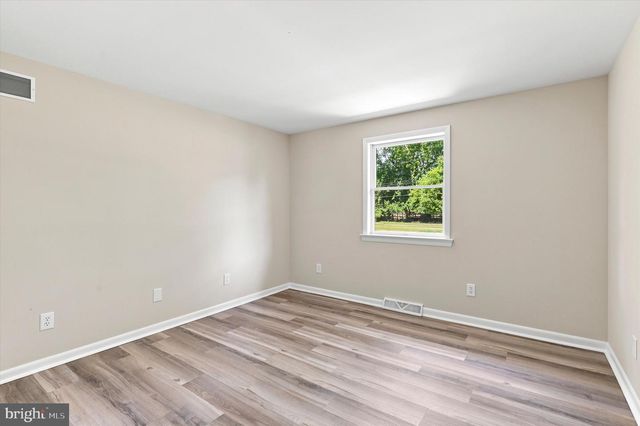 2010 PINE ST, Hatfield, PA 19440