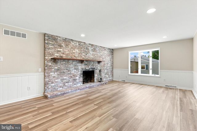 2010 PINE ST, Hatfield, PA 19440