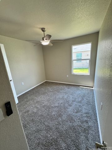 11934 Catbird, San Antonio, TX 78221
