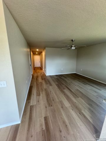 11934 Catbird, San Antonio, TX 78221