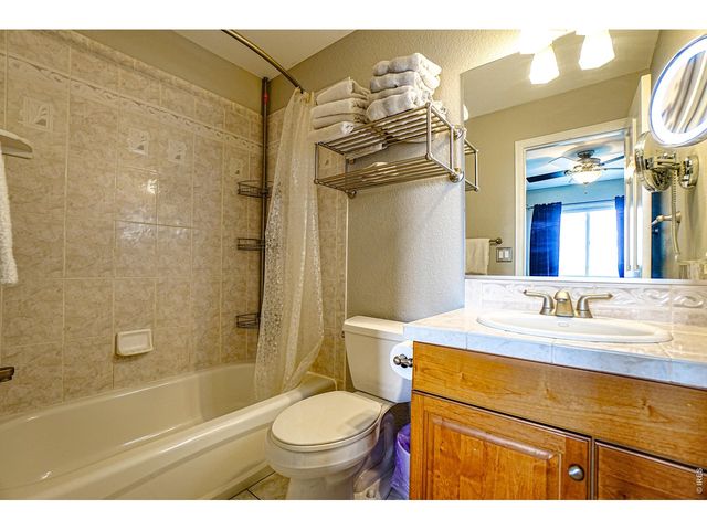 3938 Vale View Ln, Mead, CO 80542