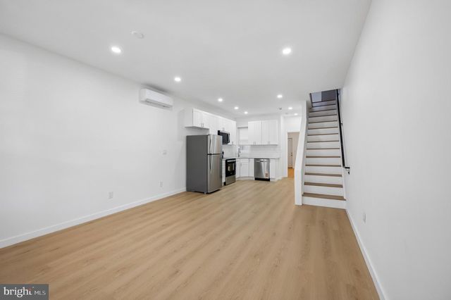 2011 W INDIANA AVE, Philadelphia, PA 19132