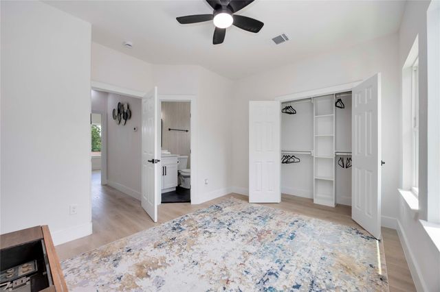 2118 Des Chaumes Street, Houston, TX 77026