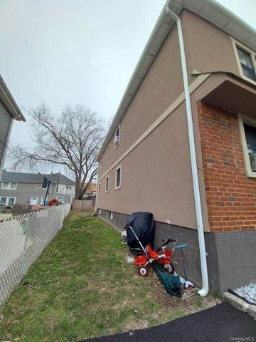 13 Clinton Avenue, Inwood, NY 11096