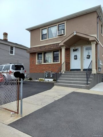 13 Clinton Avenue, Inwood, NY 11096