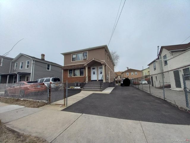 13 Clinton Avenue, Inwood, NY 11096