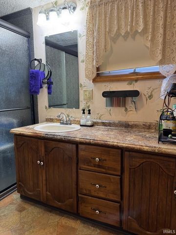 654 High Street, Wabash, IN 46992