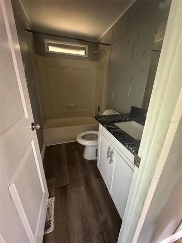 5013 MARC DRIVE, Tampa, FL 33619