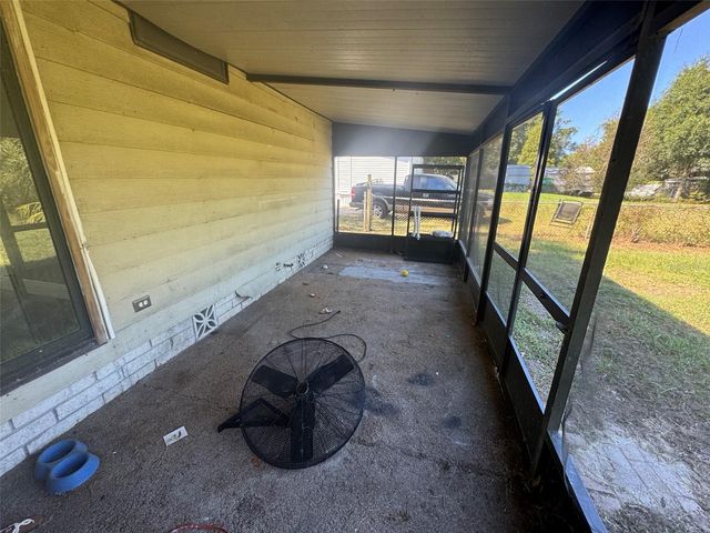 5013 MARC DRIVE, Tampa, FL 33619