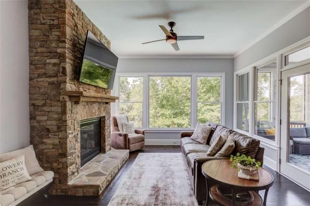 7369 Lazy Hammock Way, Flowery Branch, GA 30542