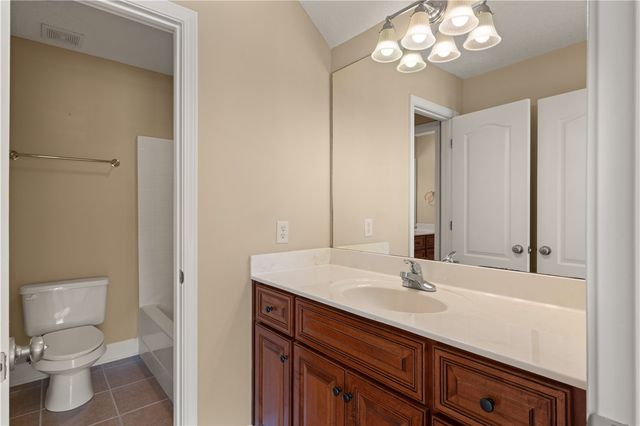 102 Herons Nest Circle, Kingsland, GA 31548