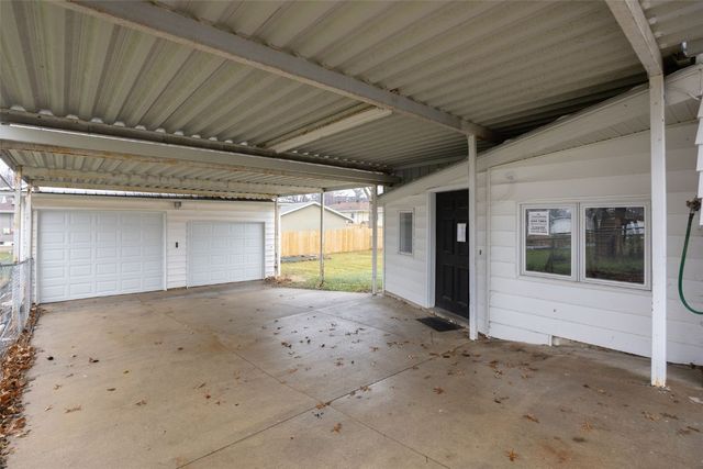 1320 B Ave, Marion, IA 52302