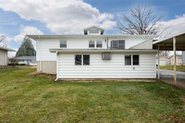 1320 B Ave, Marion, IA 52302