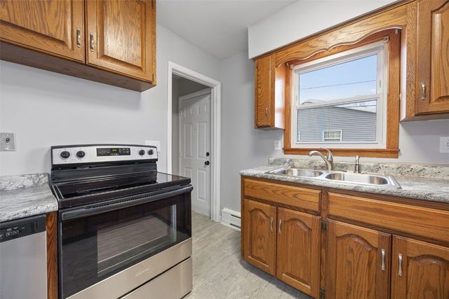 1320 B Ave, Marion, IA 52302