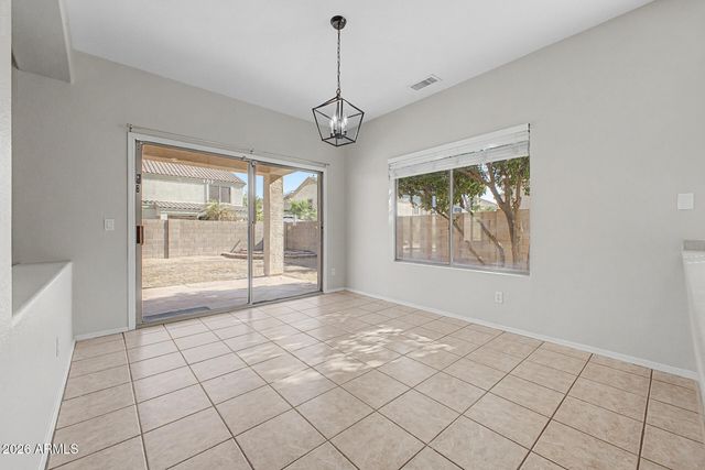 5267 W ANGELA Drive, Glendale, AZ 85308