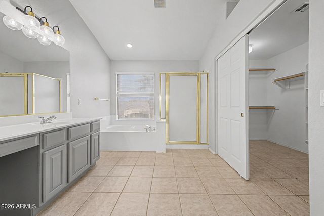 5267 W ANGELA Drive, Glendale, AZ 85308