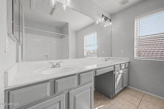 5267 W ANGELA Drive, Glendale, AZ 85308