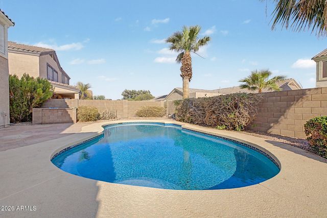 5267 W ANGELA Drive, Glendale, AZ 85308