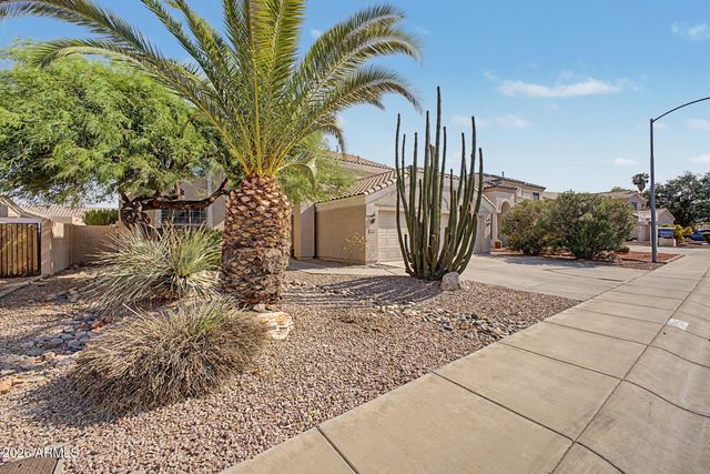 5267 W ANGELA Drive, Glendale, AZ 85308