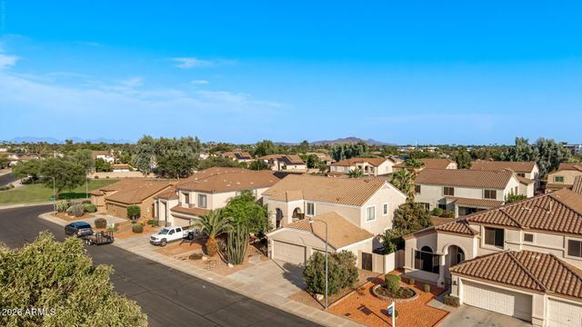 5267 W ANGELA Drive, Glendale, AZ 85308