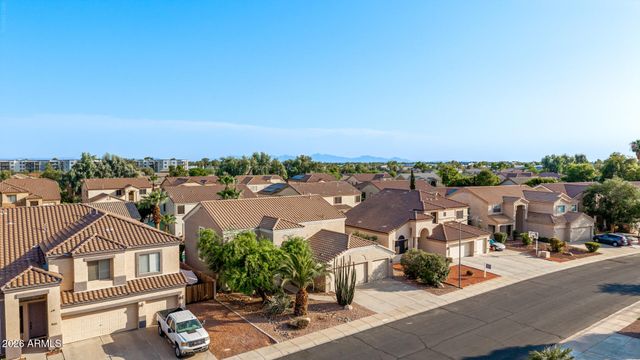 5267 W ANGELA Drive, Glendale, AZ 85308