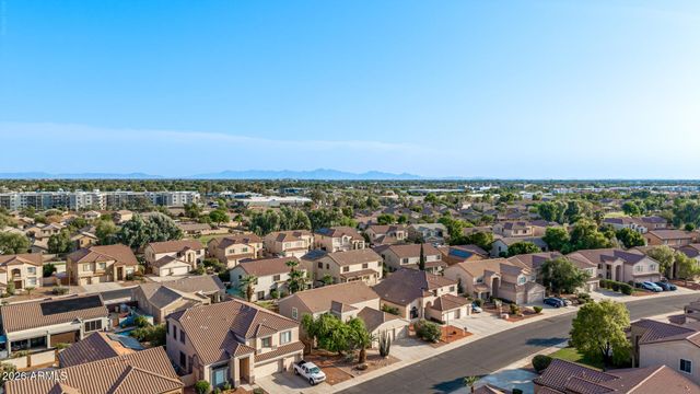 5267 W ANGELA Drive, Glendale, AZ 85308