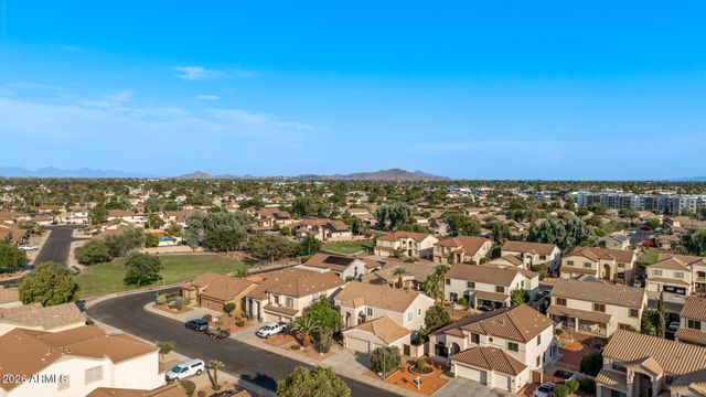 5267 W ANGELA Drive, Glendale, AZ 85308