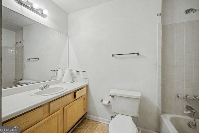 2847 Kathryn Circle SW, Atlanta, GA 30331