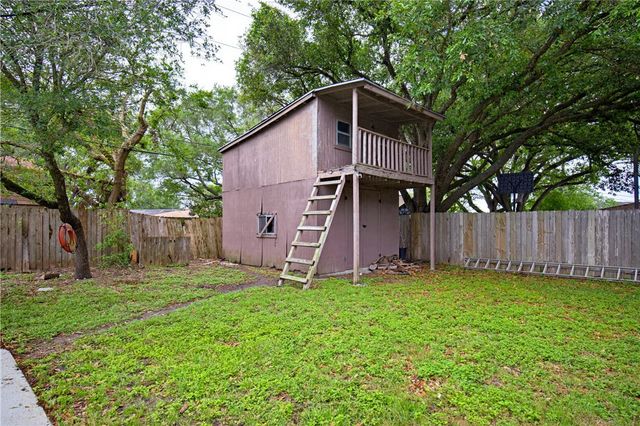 3105 Vicksburg St, Corpus Christi, TX 78410