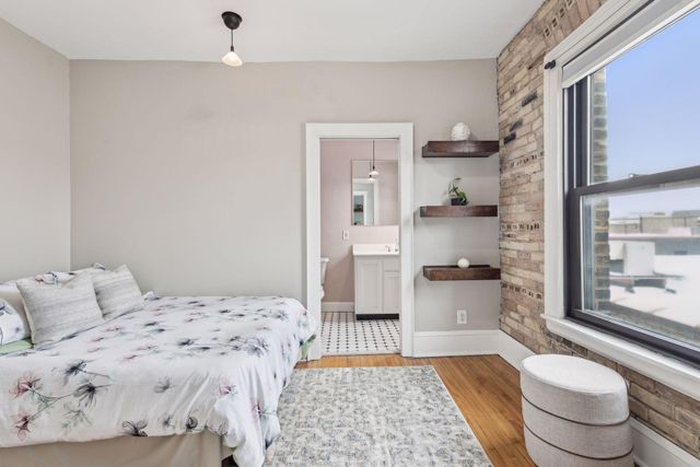 1204 Harmon Place 24, Minneapolis, MN 55403