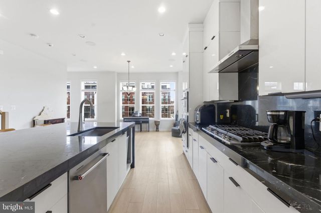 22160 PENELOPE HEIGHTS TER, Ashburn, VA 20148