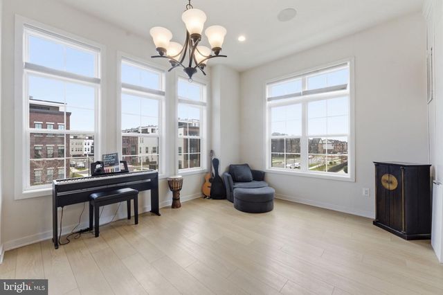 22160 PENELOPE HEIGHTS TER, Ashburn, VA 20148