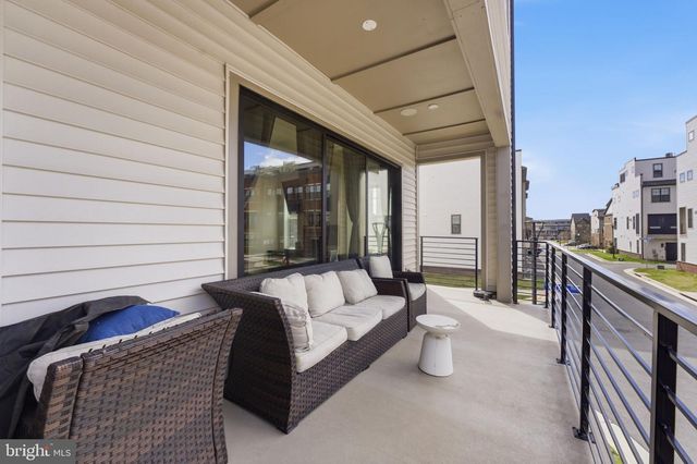 22160 PENELOPE HEIGHTS TER, Ashburn, VA 20148