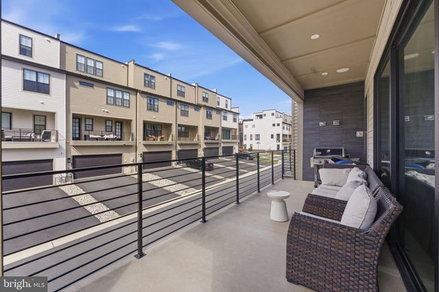 22160 PENELOPE HEIGHTS TER, Ashburn, VA 20148