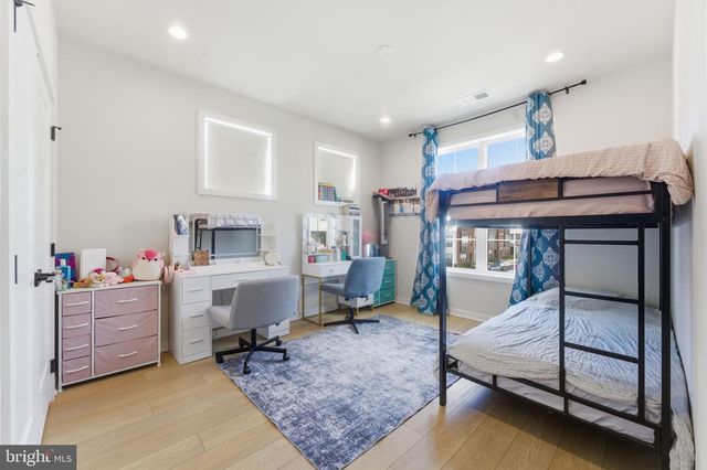 22160 PENELOPE HEIGHTS TER, Ashburn, VA 20148