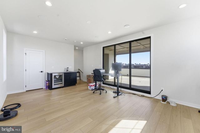 22160 PENELOPE HEIGHTS TER, Ashburn, VA 20148