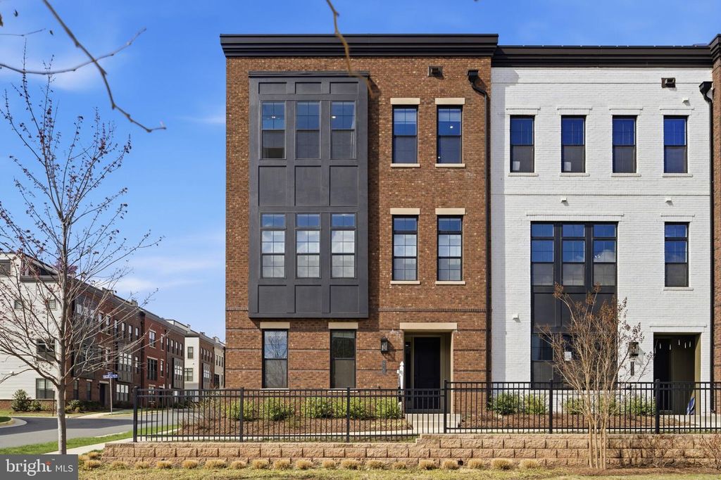 22160 PENELOPE HEIGHTS TER, Ashburn, VA 20148