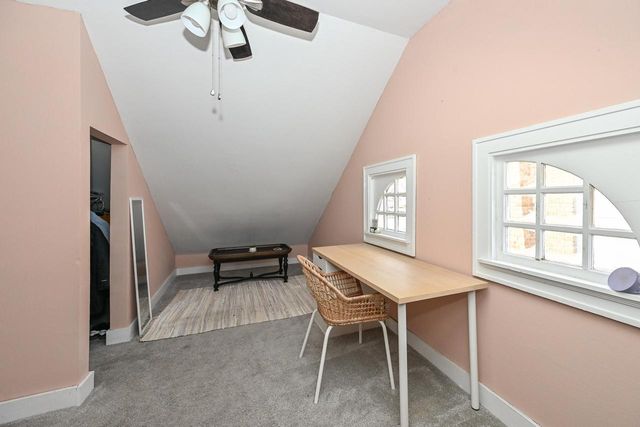 2804 N Grant BOULEVARD, Milwaukee, WI 53210