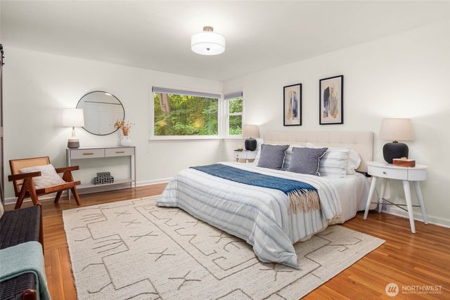 8233 40th Avenue NE, Seattle, WA 98115