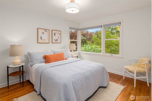 8233 40th Avenue NE, Seattle, WA 98115
