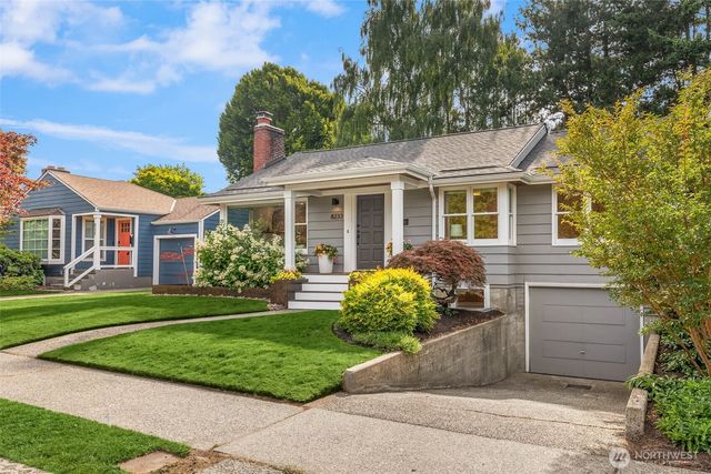 8233 40th Avenue NE, Seattle, WA 98115