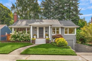8233 40th Avenue NE, Seattle, WA 98115