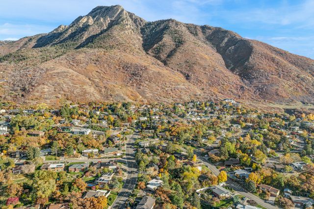 3325 E FORTUNA DR, Salt Lake City, UT 84124