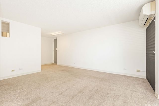 1400 Pensacola Street 405, Honolulu, HI 96822